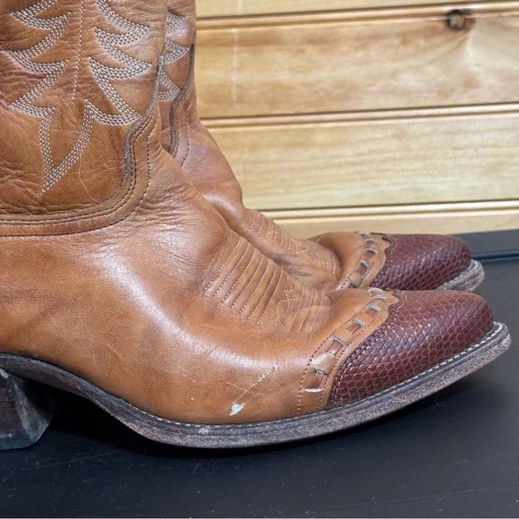 J Chisholm Tan & Brown Stitched Leather Men’s Cowboy Boots USA Made Size 7.5D